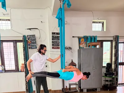200 hour yoga teacher training Dehradun movement practice